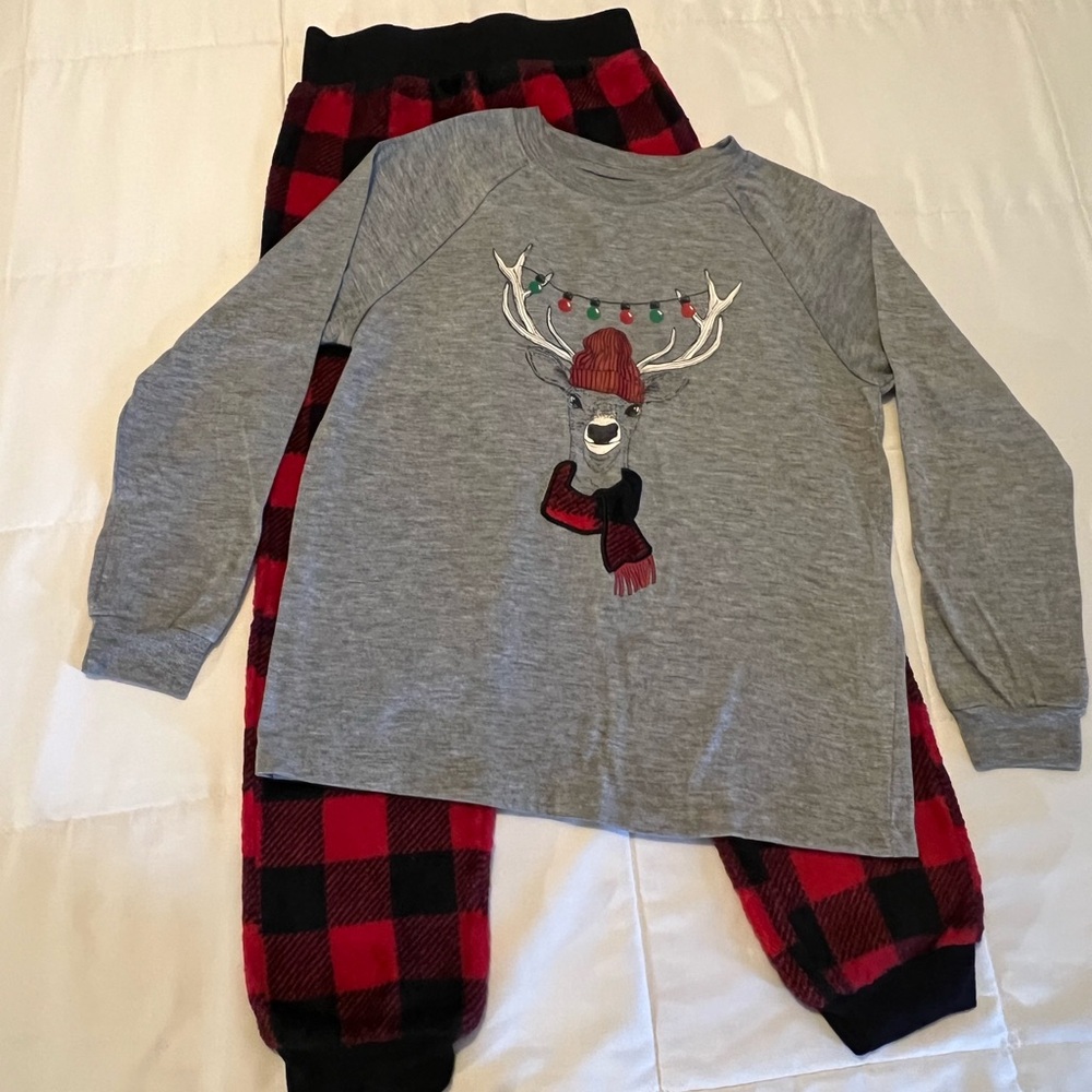 Holiday kids pajama set